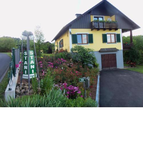 Obstbau und Gästezimmer Stani