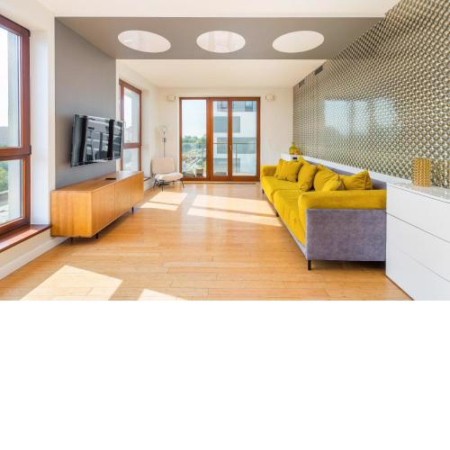 Ochota Spacious Apartment