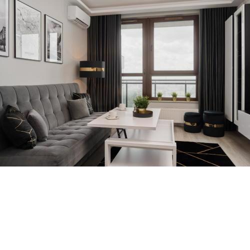 Odra Tower Apartment Center of Wrocław by Renters Prestige