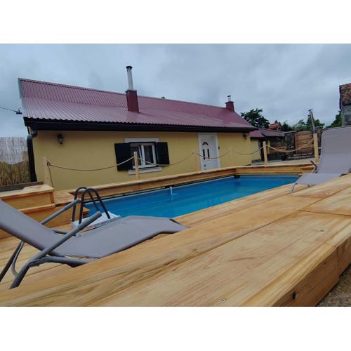 Old house Rustica with pool, jacuzzi and tavern - Valincic