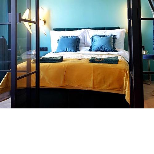 Old Town Apartment A