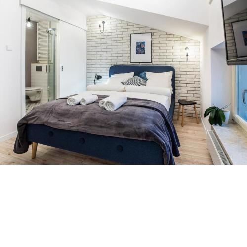 Old Town Apartments - 36 B