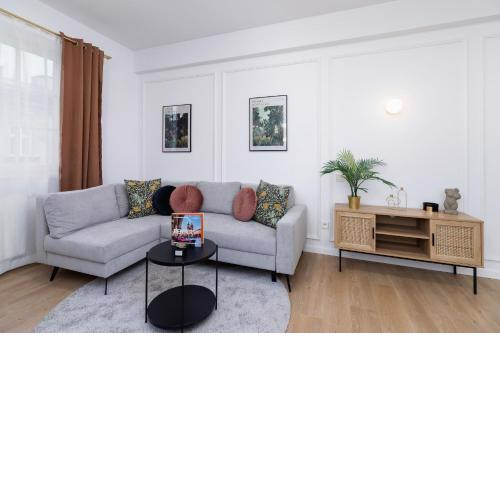 Old Town Długa 48 Family Apartment by Noclegi Renters