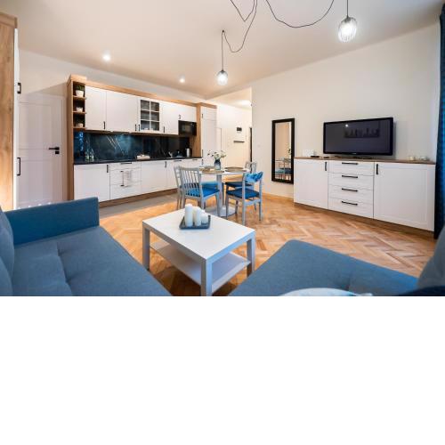Old Town Eclectic Apartment for 6 people