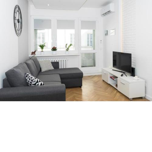 Old Town Grand Theatre Apartment 2