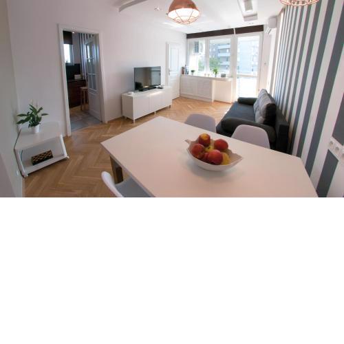 Old Town Grand Theatre Apartment