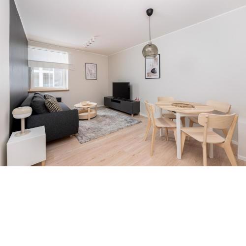 Old Town Modern Apartment