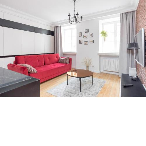 Old Town Ruby Apartment
