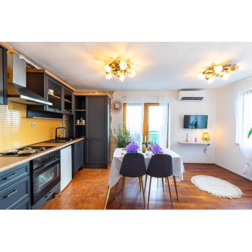 Olive Garden House in Žrnovnica with a View & BBQ