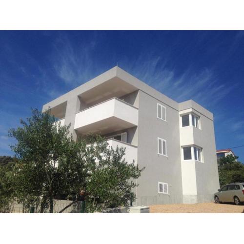 Olive place 2