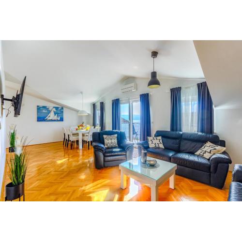 OMIŠ WIND ROSE Apartment