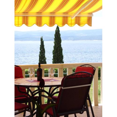 ON THE BEACH 4-pax Apartment A2 with a terrace & sea view