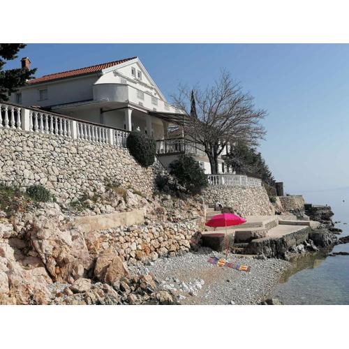 One-Bedroom Apartment in Baric Draga II