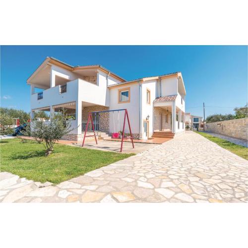 One-Bedroom Apartment In Biograd