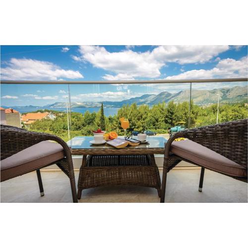 One-Bedroom Apartment In Cavtat