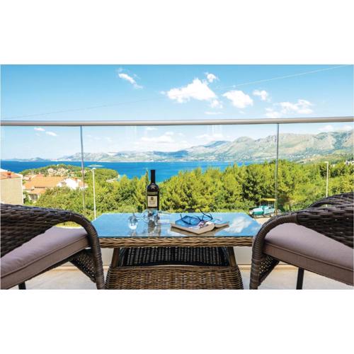 One-Bedroom Apartment In Cavtat
