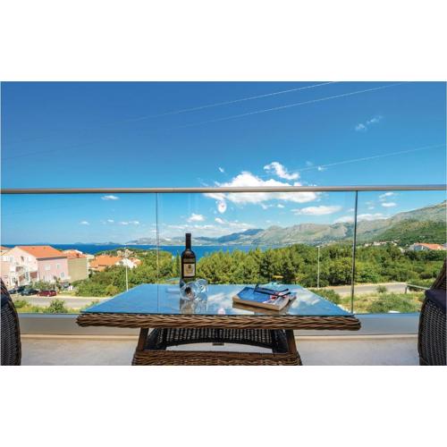 One-Bedroom Apartment In Cavtat