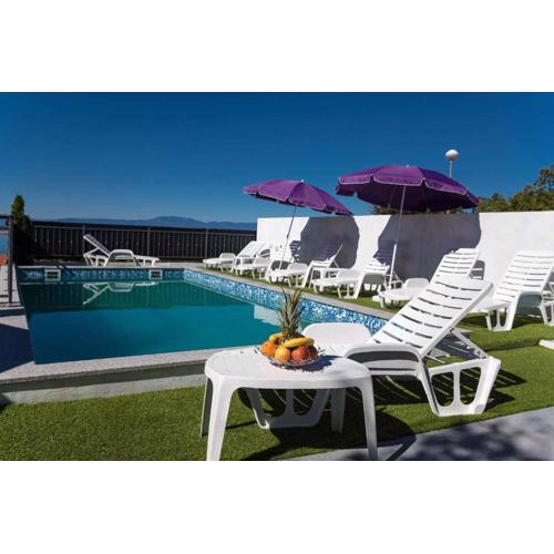 One-Bedroom Apartment in Crikvenica LXXXIV