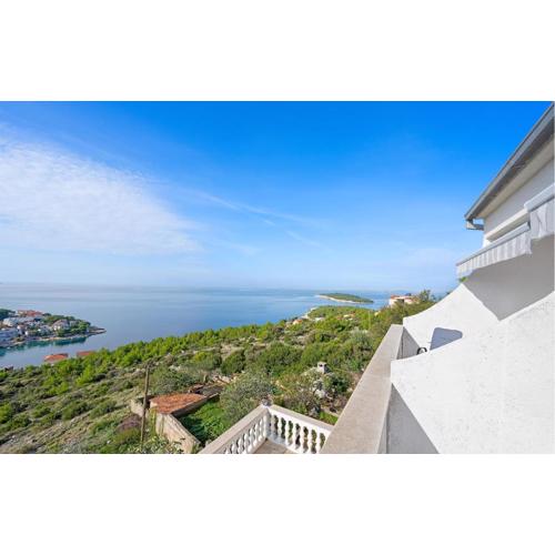 One-Bedroom Apartment In Primosten