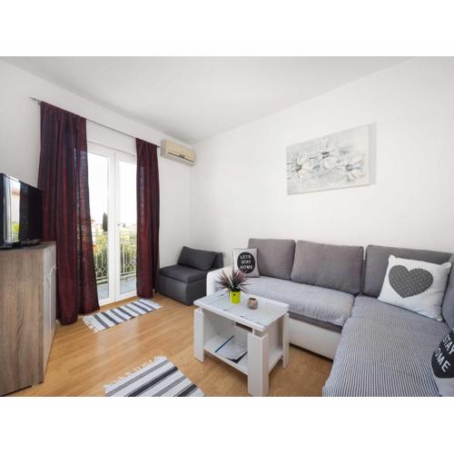 One-bedroom apartment in Vodice