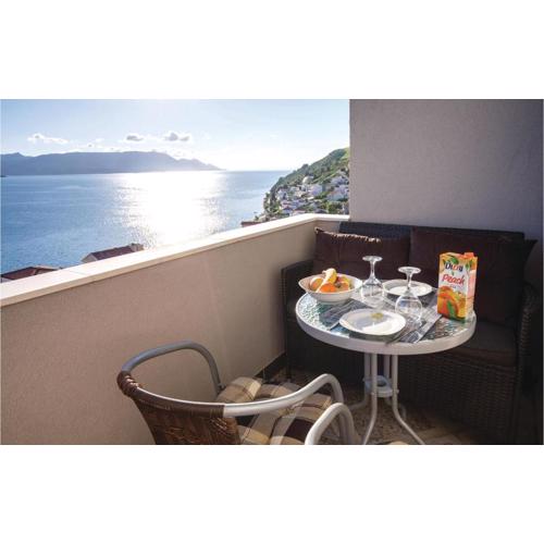 One-Bedroom Apartment Klek With Sea View 02