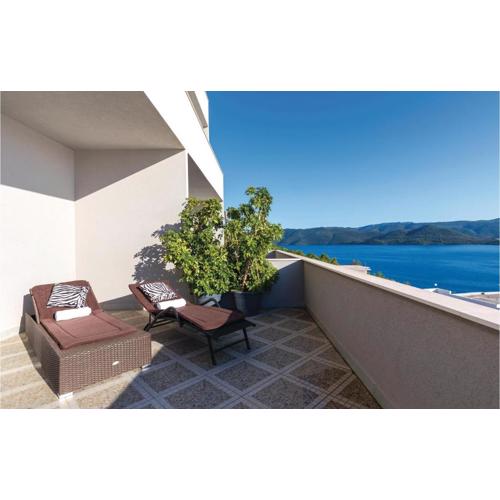 One-Bedroom Apartment Klek With Sea View 04