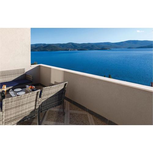One-Bedroom Apartment Klek With Sea View 05
