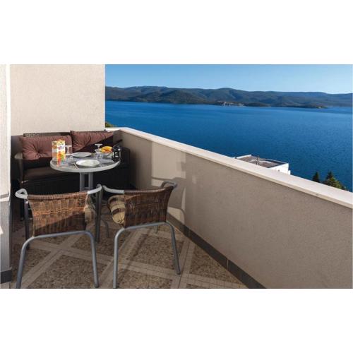 One-Bedroom Apartment Klek With Sea View 07