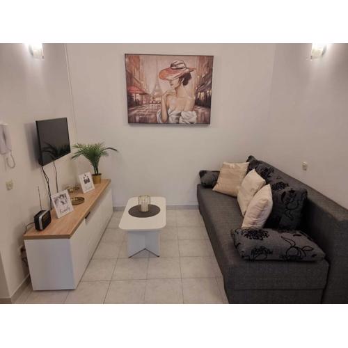 One Bedroom Apartment with Balcony and Sea View