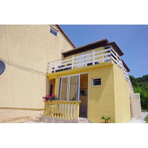 One Bedroom Apartment