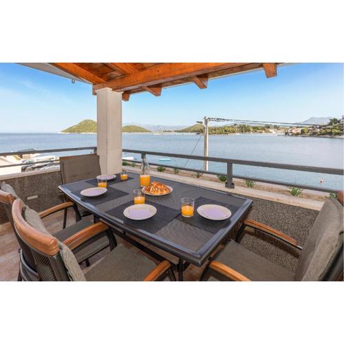 One-Bedroom Holiday Home In Blace
