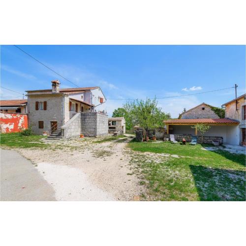 One-Bedroom Holiday Home In Pazin