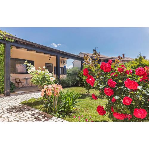 One-Bedroom Holiday Home In Valbandon
