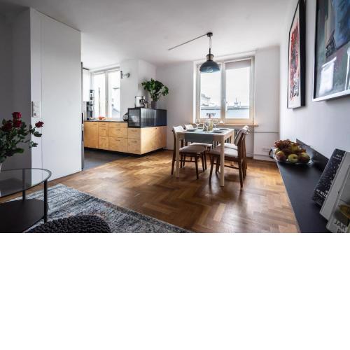 oompH UrbanVibe Centrum Stylish 2BR Hideaway