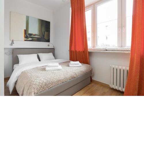 Orange Mirror Fantasious Apartament