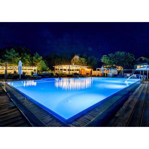 OŚRODEK KOLONIJNO WCZASOWY MEWA - przy plaży z basenem z podgrzewaną wodą i mini SPA