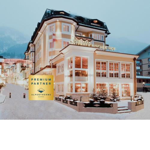 Österreichischer Hof-im Bademantel direkt in die Alpentherme