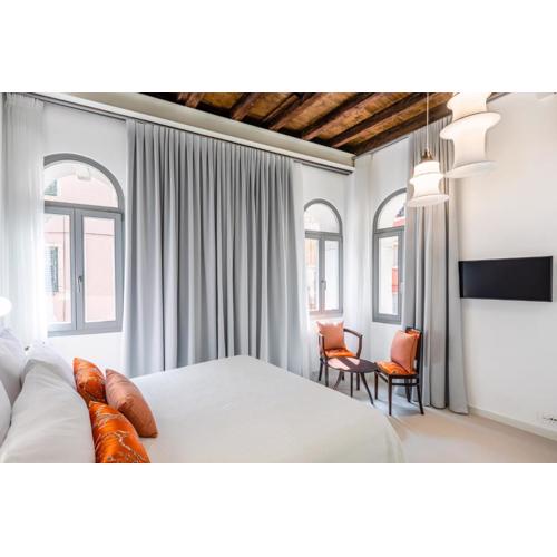 Palazzo Basilisco Luxury Suite