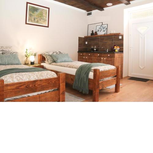 Pálma Apartmanok Szálláshely Százhalombatta 4a