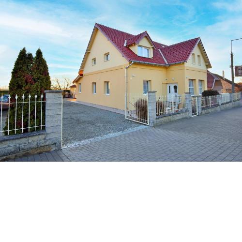Palmy Apartmanhouse Maglód