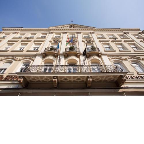 Pannonia Hotel
