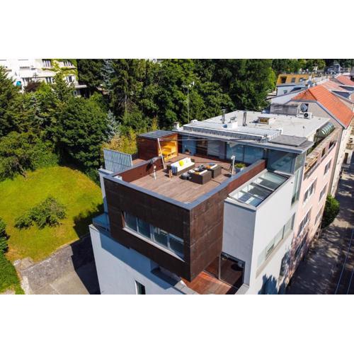 Panorama Penthouse with Hot Tub and Sauna
