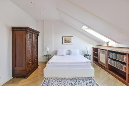 Panoramic Loft