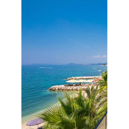 Paoma Lux Beach Suites