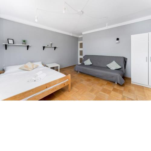 Park Zakrzówek Spacious Apartment