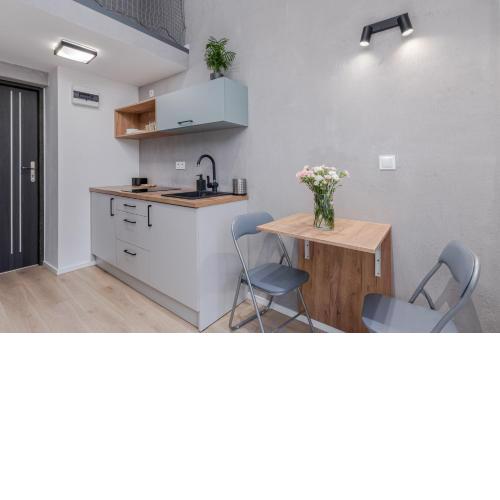 Parkside Fresh Apartments - Old Town Guesthouse - by Upstairs