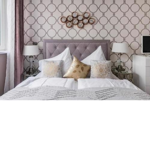 Pastel Art Deco 3BDR Ruterra Apt