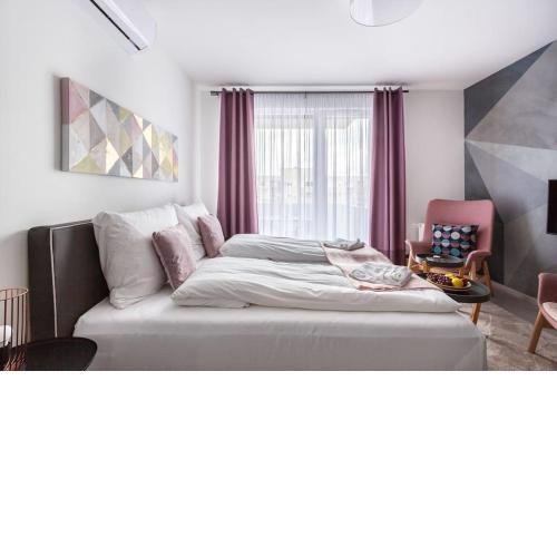 Pastel Serenity Retreat close to downtown - 903