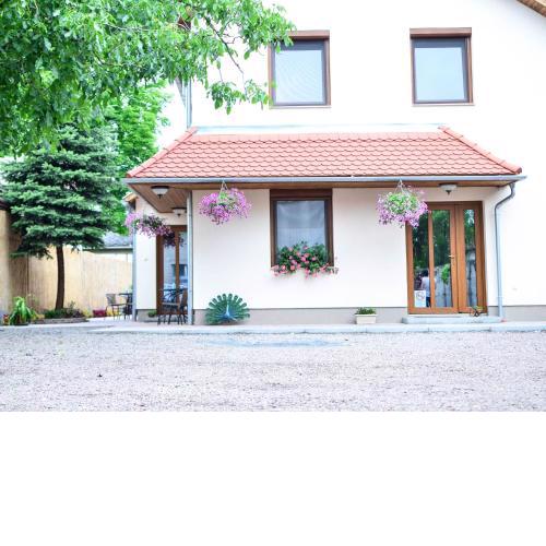 Páva Apartmanház