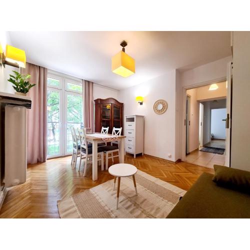 Peaceful 3-room flat by the old town